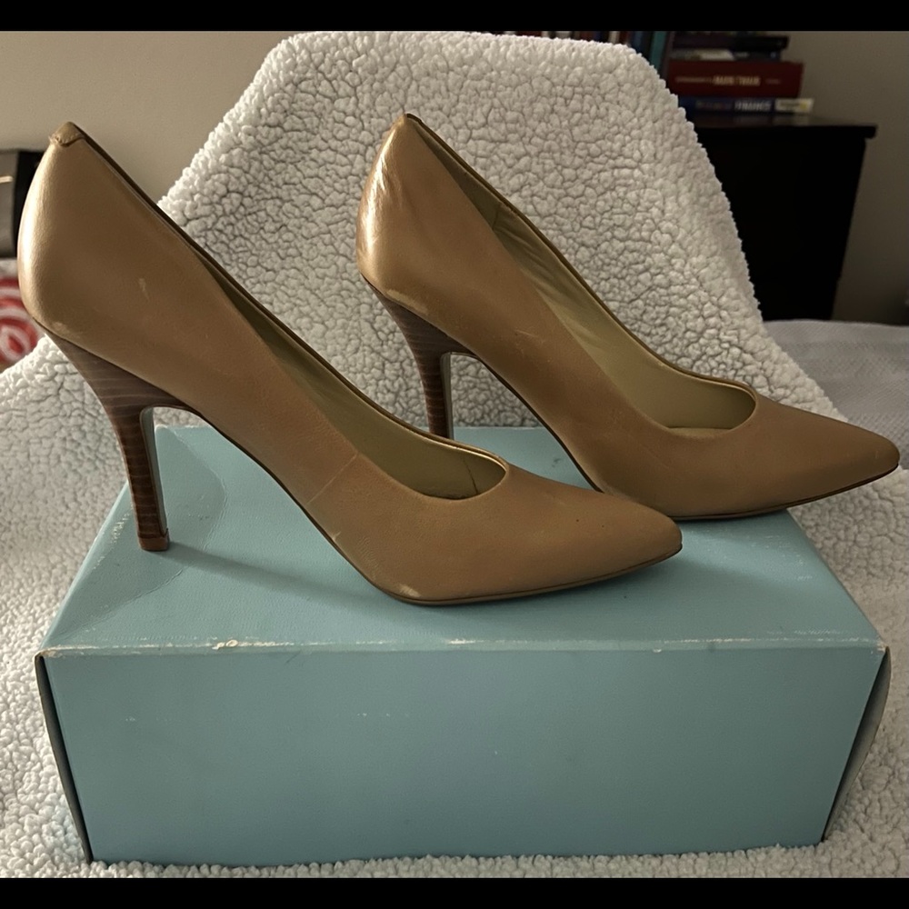 NINE WEST ACT3-M PUMPS LIGHT NATURAL LEATHER SIZE 8 MEDIUM - Picture 3 of 5